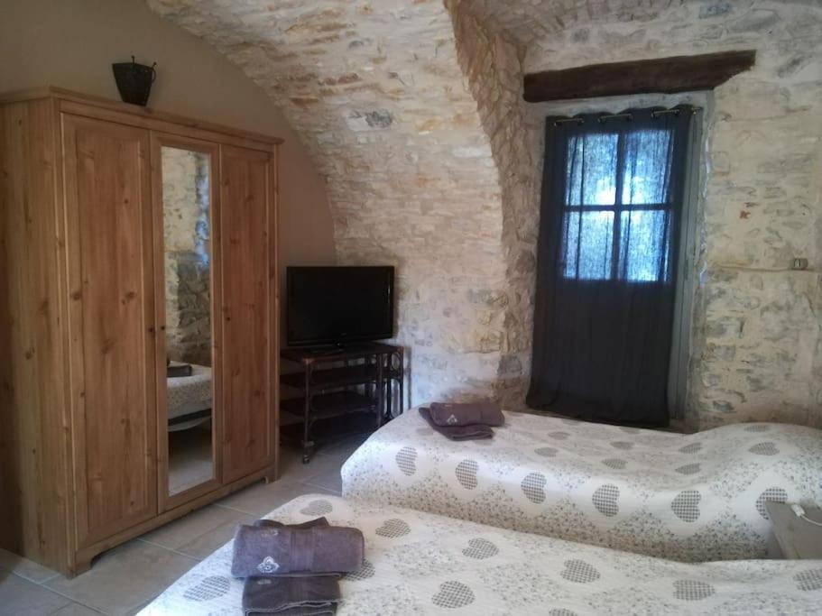 Gite De Charme 80 M², Piscine, Proche D'Uzes. Vezenobres Exterior foto